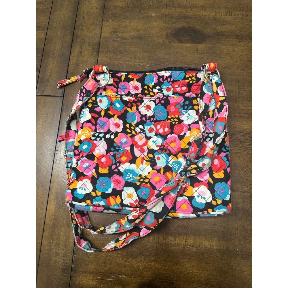 Waverly Inspirations Floral Quilted Crossbody Bag Black Pink‎ Blue Multi Pocket